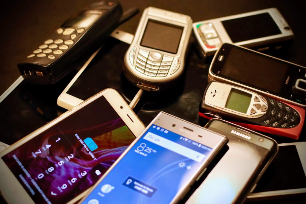 barnet få mobiltelefon