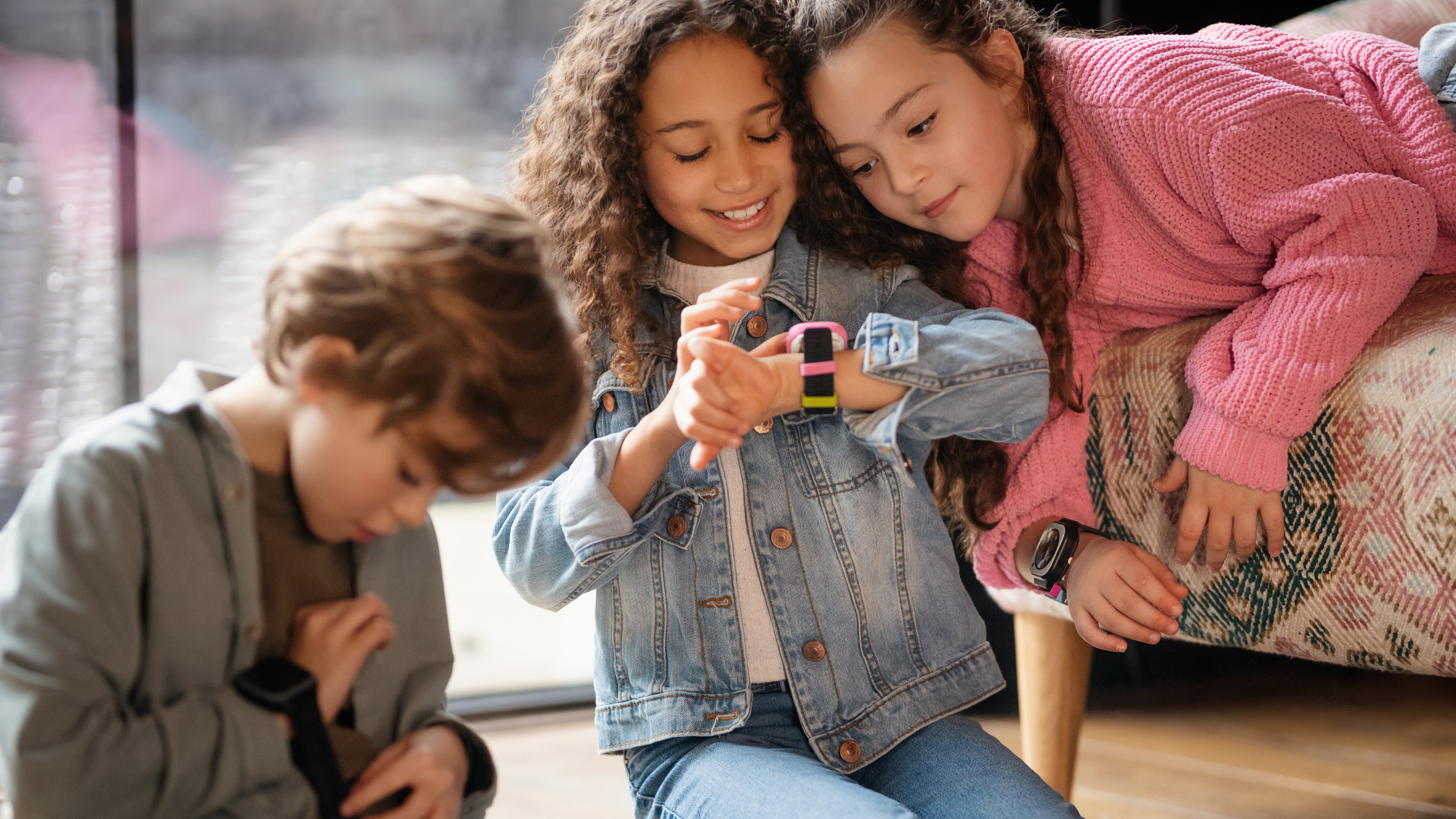 8 tips til tryggere teknologibruk for barn